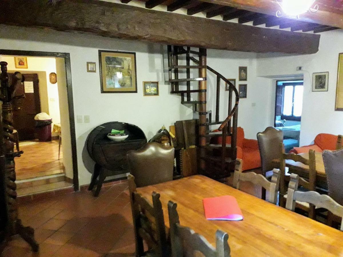 Agriturismo Calcinaia sul lago Villa Sansepolcro Esterno foto