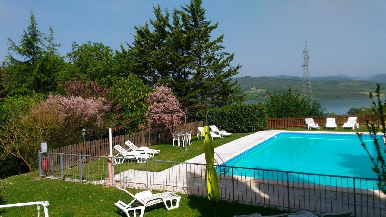 Agriturismo Calcinaia sul lago Villa Sansepolcro Esterno foto